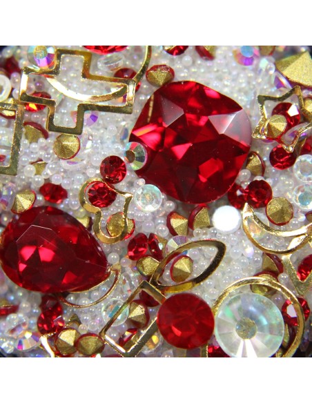 MIX CRISTALE FAȚETATE ROȘII SI ORNAMENTE UNGHII MIX CRISTALE FAȚETATE ROȘII SI ORNAMENTE UNGHII