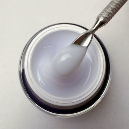 GELAXYO MILKY GREY- 15ml gel autonivelant - eleganță rece... 2